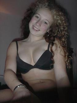 Hot german curly girlfriend spreads  9/28