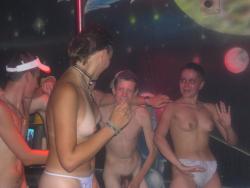Hot teens stripping in the dance club 1  4/36