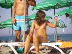 Teen on nudist beach set young teen girl fkk 2 18/18