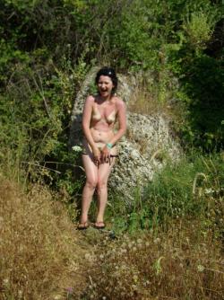Teen on nudist beach set - young teen girl fkk 25/35
