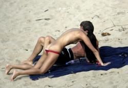 Teen on nudist beach set - young teen girl fkk 31/35
