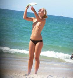Cute teens on nudist beach set -young teen gir 25/25
