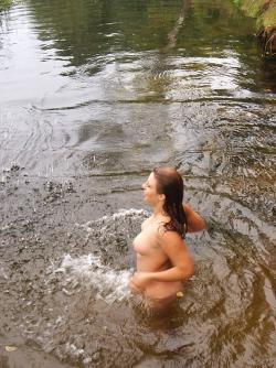 Teen on nudist beach set -young teen girl fkk  3/31