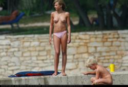 Teen on nudist beach set -young teen girl fkk  30/31