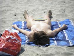 Topless teens on beach set -young teen girl fkk 16/43