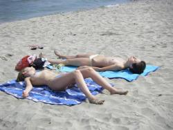 Topless teens on beach set -young teen girl fkk 18/43