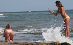 Topless teens on beach set -young teen girl fkk 32/43
