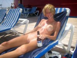 Amateurs nudist girls on the beach no.05  31/50