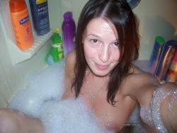 Young amateurs girl in the bath no.05  36/49