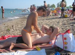 Bulgarian couple on the beach 5/14