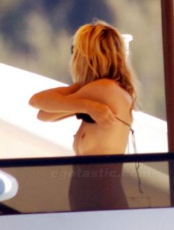 Celeb - heidi klum topless(10 pics)