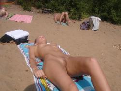 Beach voyeur nudist women mix 12  5/43
