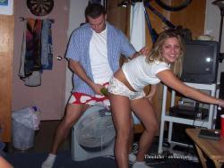 Crazy teenagers and wild homemade party (50 pics)