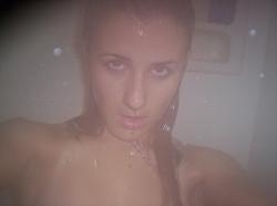 Naked teen - frinds girlfriend 15/92