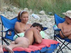 Young nudist - amateur spy photos no.04  14/49