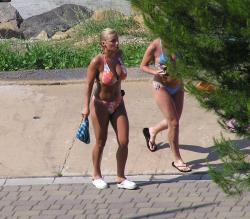 Shower bikini beach -  voyeur pics 4/28