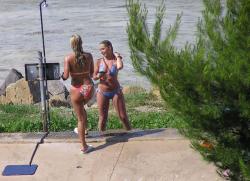 Shower bikini beach -  voyeur pics 24/28