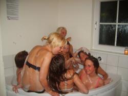 Group teens in tub amateur set 1/37