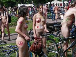 Nude on bicycle in public 96  41/48