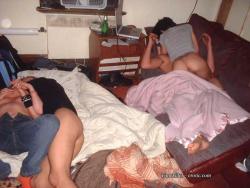 Young girls at party- drunk teenagers - amateurs pics 24 15/48