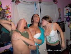 Young girls at party- drunk teenagers - amateurs pics 24 42/48