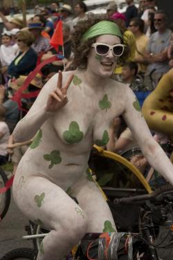 Fremont nude parade 4/32
