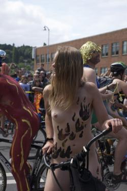Fremont nude parade 19/32