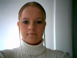 Svensk cute amateur indoor and outdoor (80 pics)