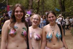 Amateur girls theirs body painting  1/15