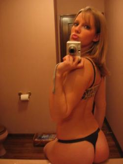 Young blond chick a her self pics 16/31