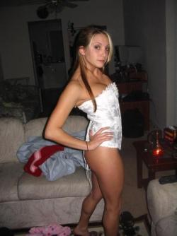 This girl is sexy, and want you to see! (9 pics)