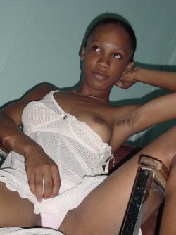 Africa tour - naked black amateur girl 02 16/88