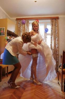 Wedding pics - amateur erotic - brides 3/80