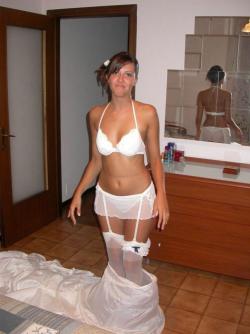 Wedding pics - amateur erotic - brides 4/80