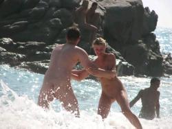 Voyeur at nudistbeach / amateur nudist girls  18/50