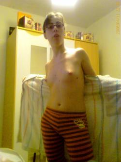 My ex gf at home 8 24/44