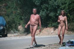 Amateur naked family ( nudists holiday ) 38/40