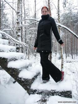 Nice ex girl chantal in snow  14/51