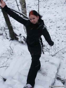 Nice ex girl chantal in snow  21/51