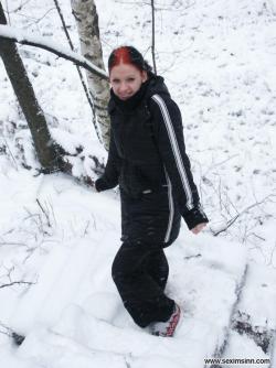 Nice ex girl chantal in snow  22/51