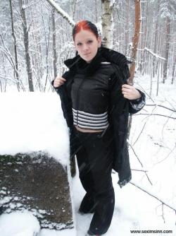 Nice ex girl chantal in snow  27/51