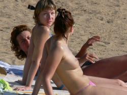 Spying on topless russian beach hottie 13/30