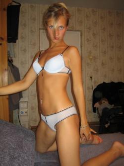 Pikotop - blonde girlfriend in underwear at home 5/15