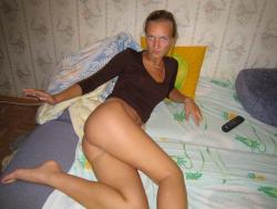 Pikotop - blonde girlfriend in underwear at home 15/15