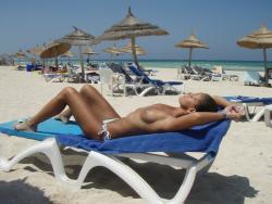 Czech girls topless on the beach 20/27