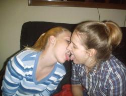 Kissing girls  38/41