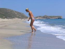 German girl and her turkish holiday ( nudist pics  13/45