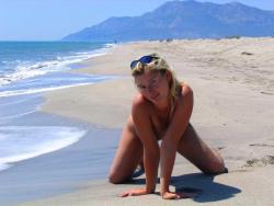 German girl and her turkish holiday ( nudist pics  25/45