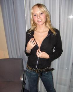 German amateur blondie girlfriend jana (57 pics)
