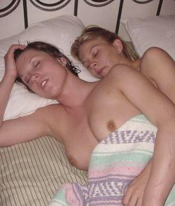 Sleep amateurs girls - voyeur pics no.01  24/46